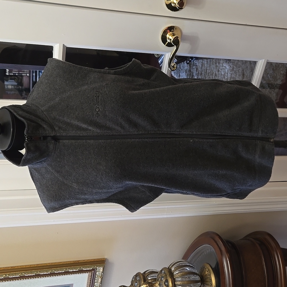 Columbia Charcoal Sleeveless Fleece Vest Full Zip Front 2 Zip Pockets Large EUC